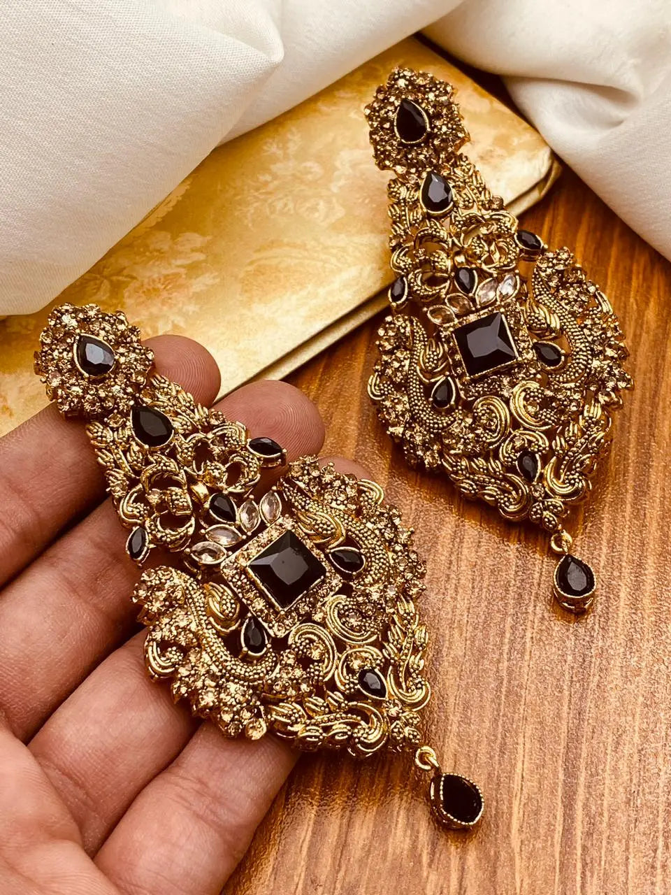 Egyptian Earrings  NJ-1419